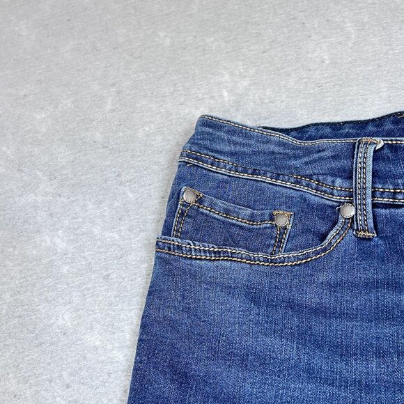 Torrid Jeans Womens Size 24R Luxe Slim Boot Dark Wash Stretch Denim Jeans - Picture 2 of 11